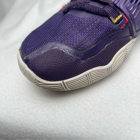 Kyrie Irving Purple Youth‎ 1.5 Nikes - Picture 7 of 14